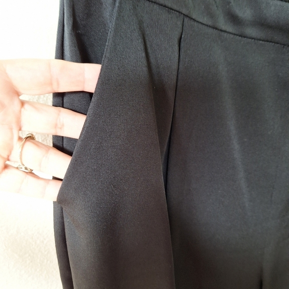 Alice + Olivia Black Strapless Jeri Sequin Crop Jumpsuit. Womens size M 8/10 - Picture 3 of 11